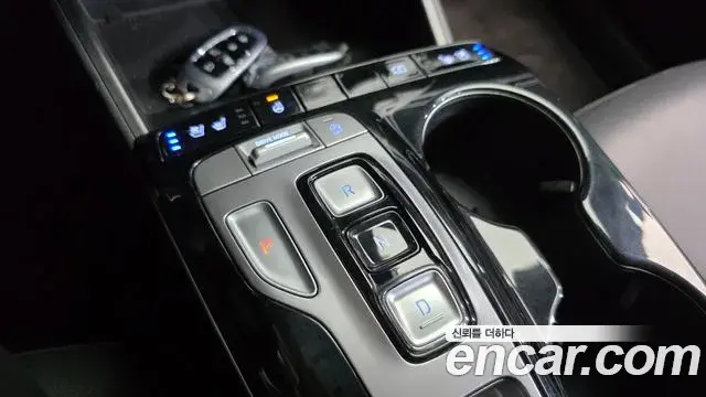 Hyundai Tucson Hybrid 2023 — Photo 13/20