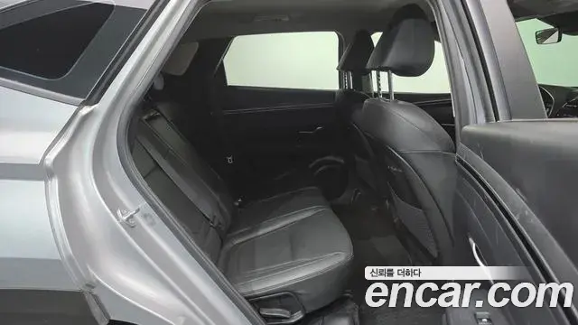 Hyundai Tucson Hybrid 2023 — Photo 4/20