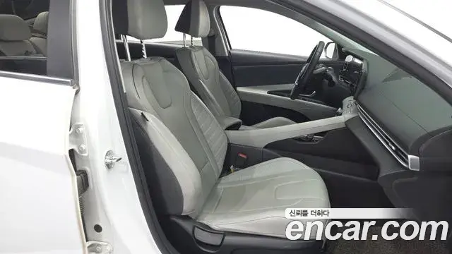 Hyundai The New Avante Hybrid 2021 — ფოტო 11/31
