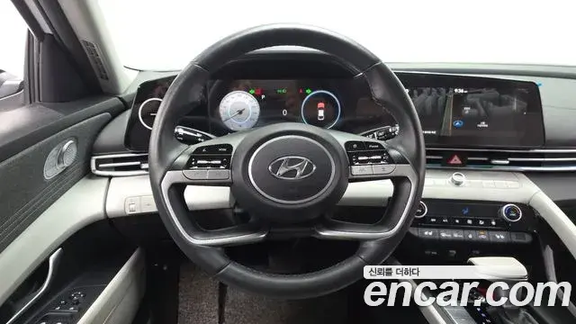 Hyundai The New Avante Hybrid 2021 — ფოტო 21/31