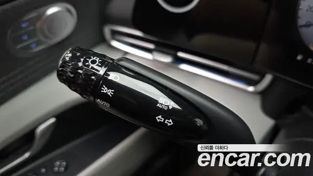 Hyundai The New Avante Hybrid 2021 — ფოტო 2/31