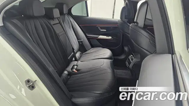 Mercedes-Benz E-Class 2025 — ფოტო 10/33