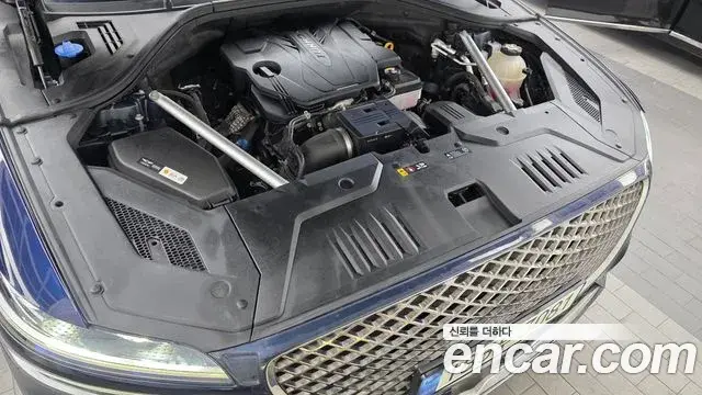 Genesis GV70 2022 — Şəkil 31/33