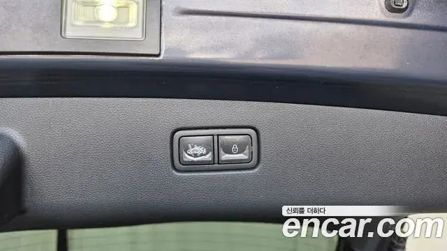 Genesis GV70 2022 — Şəkil 17/33