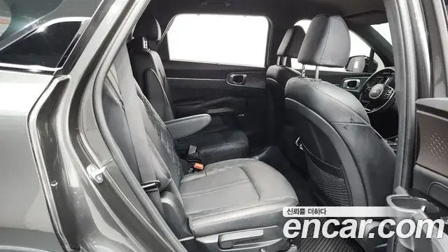 Kia Sorento 2024 — ფოტო 24/37