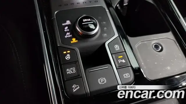 Kia Sorento 2024 — ფოტო 30/37