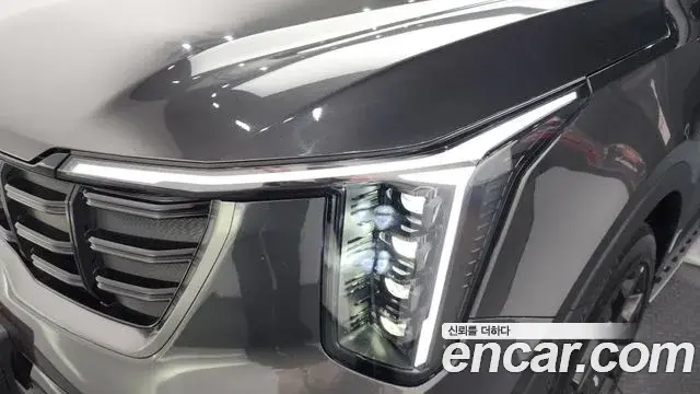 Kia Sorento 2024 — ფოტო 33/37