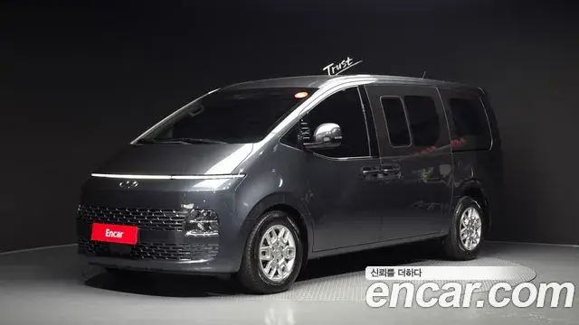 Hyundai Staria 2022 — ფოტო 15/31