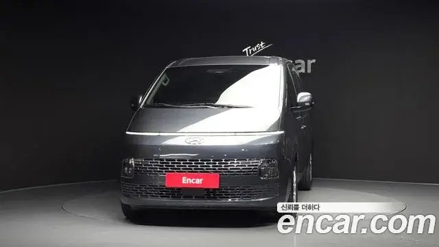 Hyundai Staria 2022 — ფოტო 1/31
