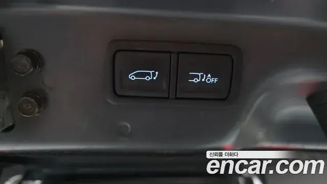 Hyundai Staria 2022 — ფოტო 17/31