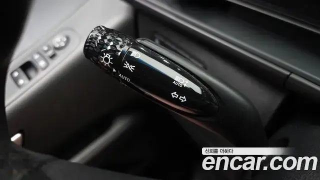 Hyundai Staria 2022 — ფოტო 6/31
