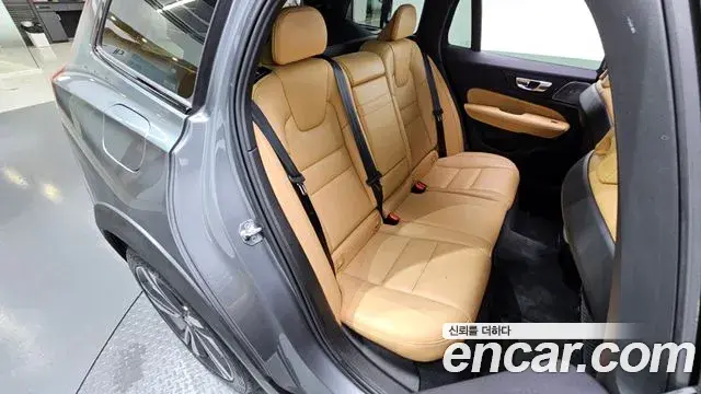 Volvo V60 Cross Country 2020 — ფოტო 7/31