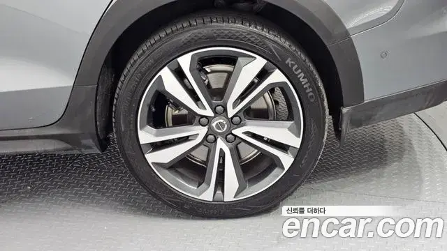 Volvo V60 Cross Country 2020 — ფოტო 25/31