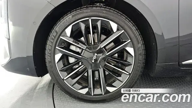 Kia K8 2026 — Şəkil 17/20