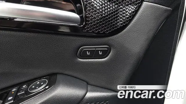 Kia Seltos 2025 — Şəkil 7/34