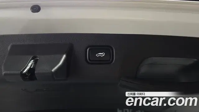 Kia Seltos 2025 — Şəkil 26/34