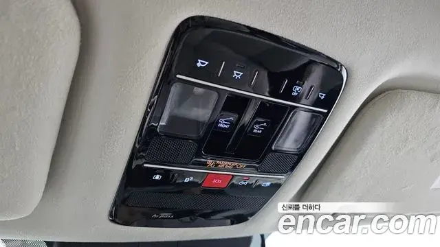 Hyundai Santa Fe 2024 — Photo 16/20
