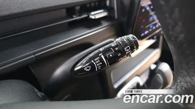 Hyundai Staria 2023 — Photo 5/31