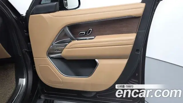 Land Rover Range Rover 2023 — Şəkil 27/43