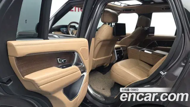 Land Rover Range Rover 2023 — Şəkil 18/43