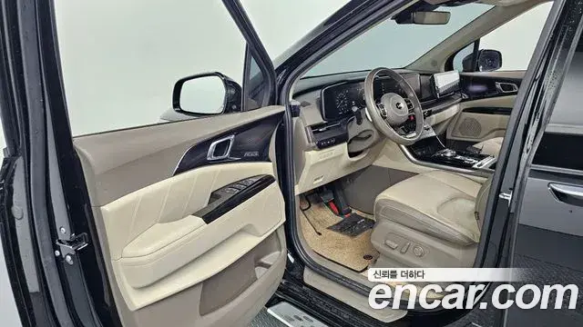 Kia Carnival 2021 — Фото 10/20