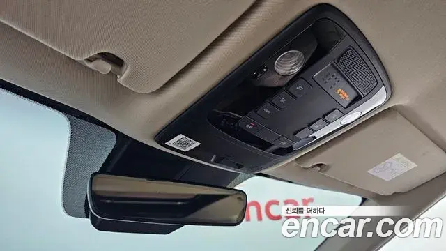 Kia Carnival 2021 — Фото 18/20