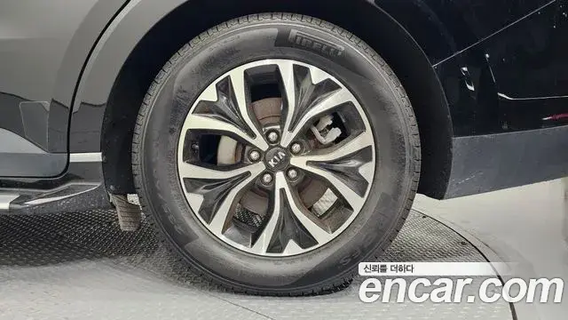 Kia Carnival 2021 — ფოტო 5/30