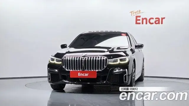 BMW 7 Series 2019 — Photo 17/34