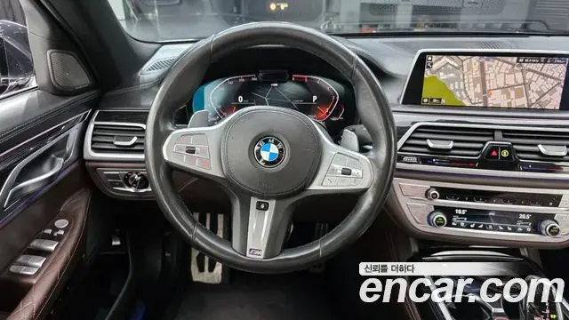 BMW 7 Series 2019 — Photo 14/34