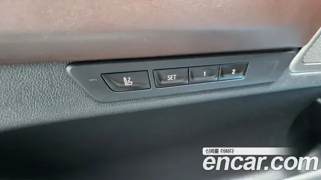 BMW 7 Series 2019 — Photo 19/34