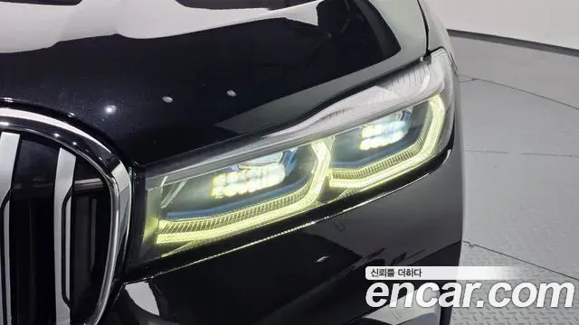 BMW 7 Series 2019 — Photo 4/34