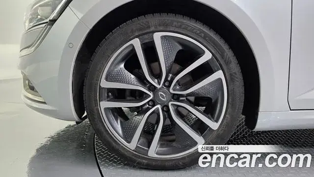 Renault Samsung SM6 2018 — Фото 5/20