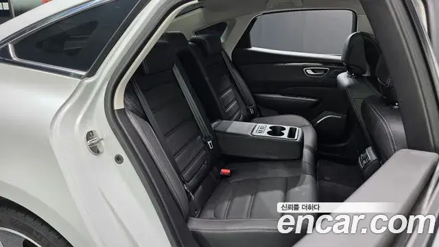 Renault Samsung SM6 2018 — Фото 11/20