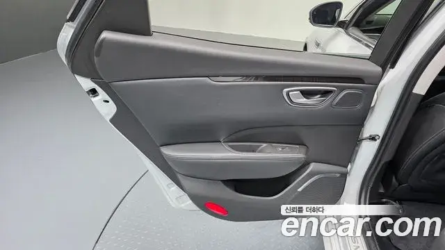 Renault Samsung SM6 2018 — ფოტო 20/35