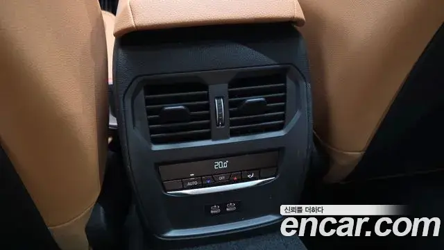 BMW 3 Series 2026 — ფოტო 34/36