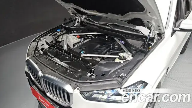BMW X5 2024 — ფოტო 16/33