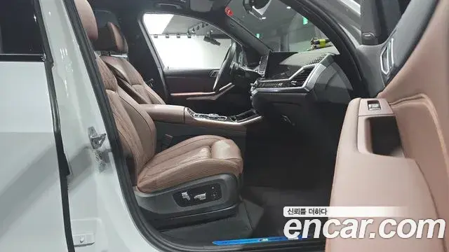BMW X5 2024 — ფოტო 30/33