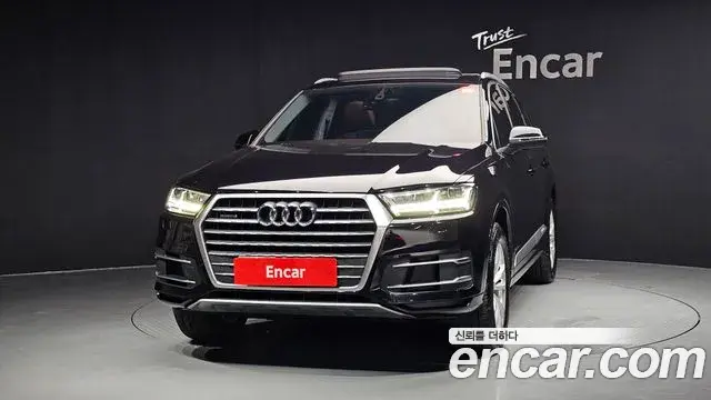 Audi Q7 2019 — Фото 3/20