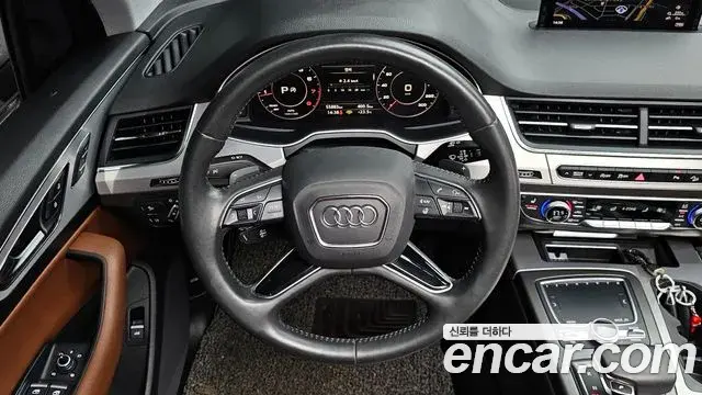 Audi Q7 2019 — Фото 13/20