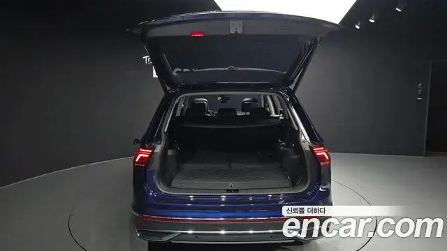 Volkswagen Tiguan Allspace 2022 — Şəkil 8/20