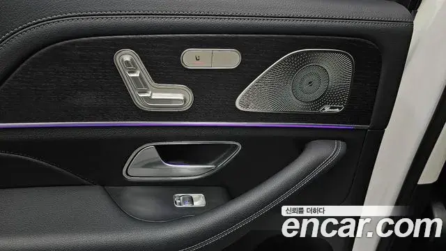 Mercedes-Benz GLE-Class 2025 — Фото 19/20