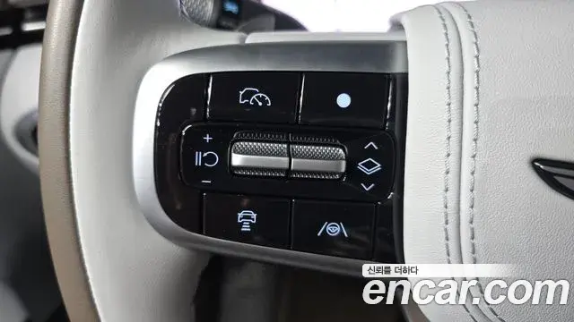 Genesis GV70 2024 — Photo 19/33
