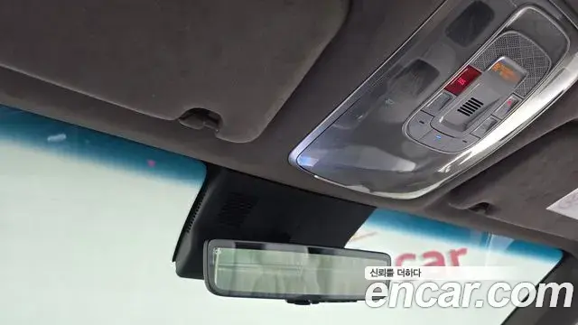 Genesis GV70 2024 — Photo 20/33