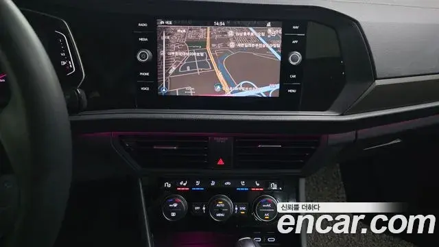 Volkswagen Jetta 2021 — Şəkil 2/20