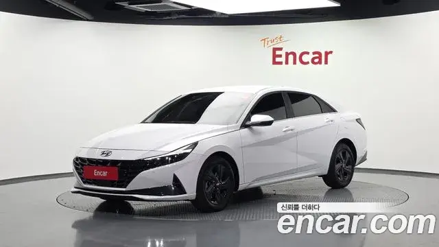 Hyundai Avante 2023 — Фото 1/20