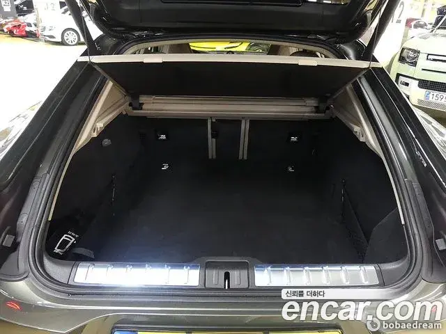 Porsche Panamera 2025 — Şəkil 8/20
