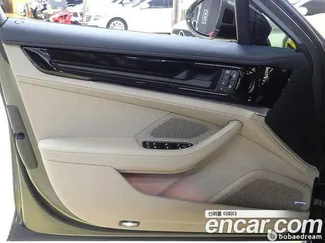 Porsche Panamera 2025 — Şəkil 18/20