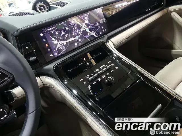 Porsche Panamera 2025 — Şəkil 16/20