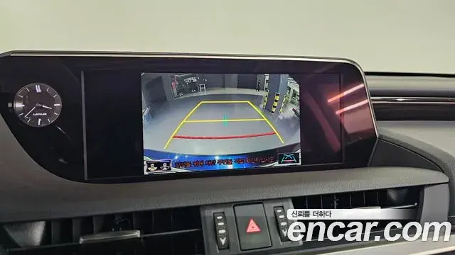 Lexus ES300h 2019 — Şəkil 5/34
