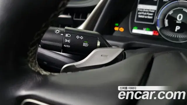 Lexus ES300h 2019 — Şəkil 7/34